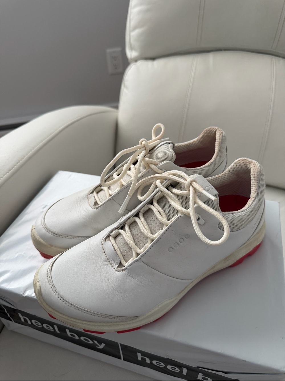 ECCO Women’s  White Leather Golf Shoe with Red Sole